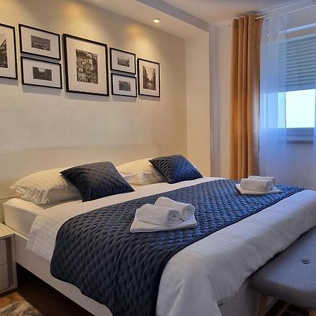 Qr Apartment For Family, Couples, And Friends Stay In Rijeka Bagian luar foto