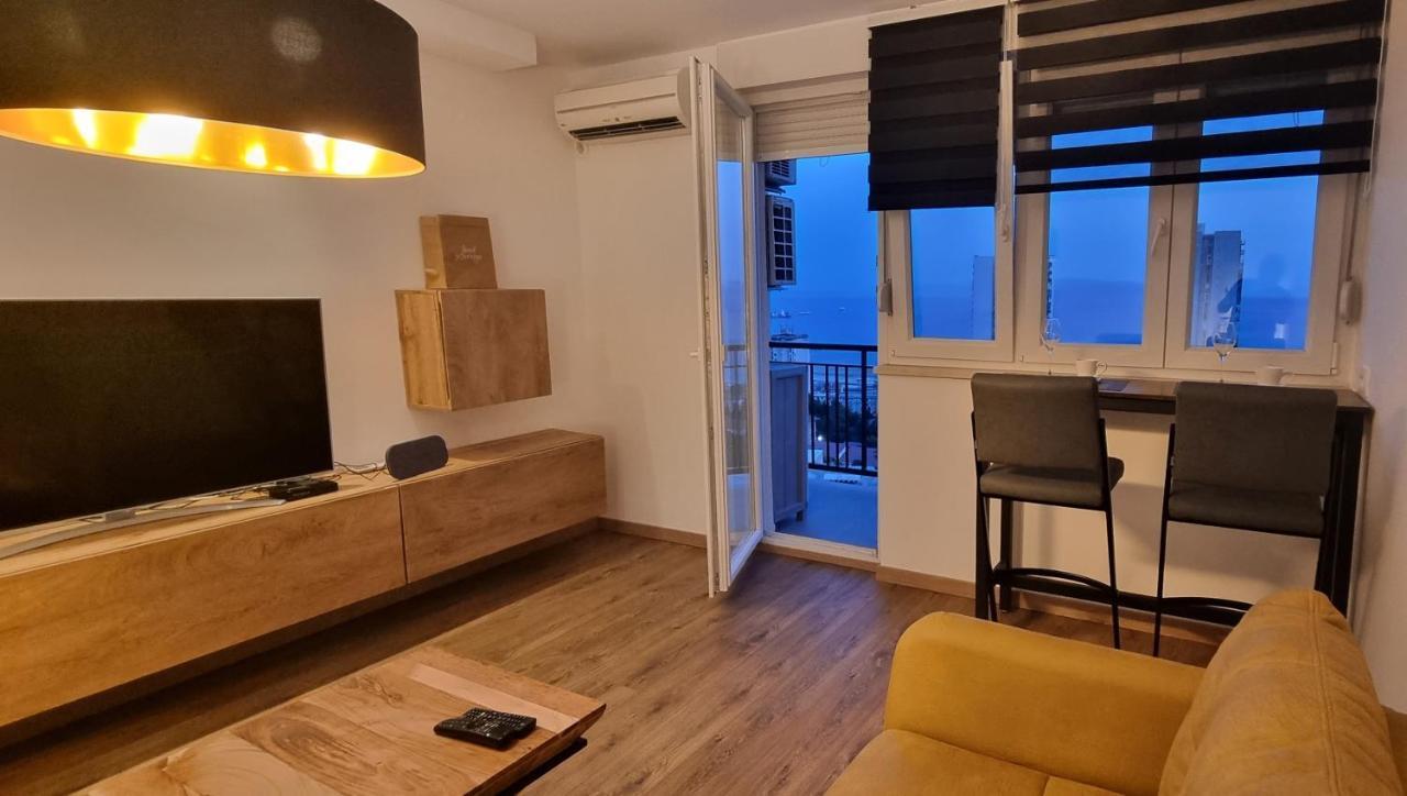 Qr Apartment For Family, Couples, And Friends Stay In Rijeka Bagian luar foto